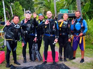 divemaster trainees